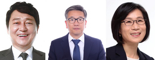 문재인 대통령이 10일 신임 청와대 정무수석에 최재성 전 의원, 신임 민정수석에 김종호 감사원 사무총장, 신임 시민사회수석에 김제남 청와대 기후환경비서관을 임명했다. 청와대 제공.